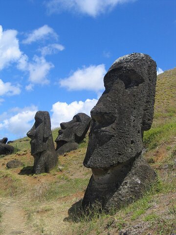 creacion Moai