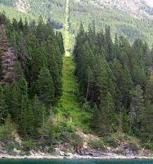 Se establece en el paralelo 49 la frontera entre Estados Unidos y Canadá.