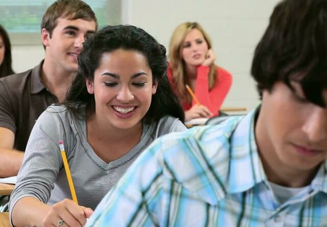 En este contexto surge la discusión Andragógica como ciencia de la educación para el adulto, o mejor aún tal como lo definió uno de sus más connotados iniciadores en América Latina el Dr. Adam (1977)