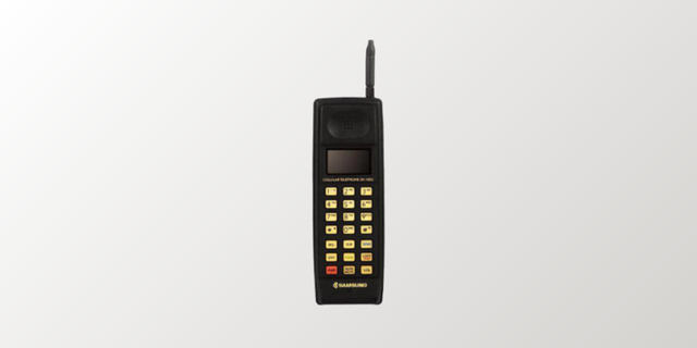 The first Samsung phone was born.