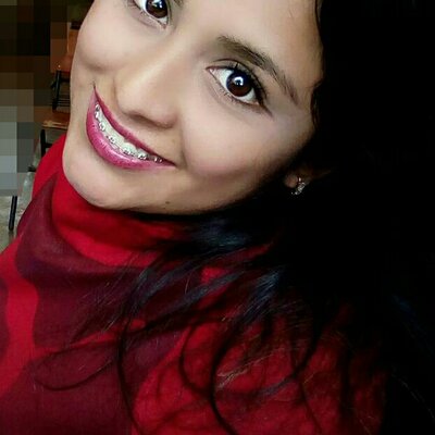 Timeline: Biografía como Estudiante María del Carmen Flores