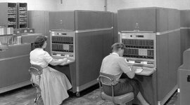 Timeline: HISTORIA DE LA INFORMATICA Y SU EVOLUCION