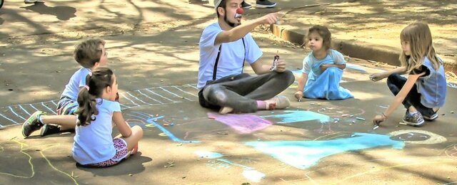 Vygotsky: Hay 2 procesos diferentes dentro del desarrollo general del niño: Elementales, que son netamente naturales y psicológicos superiores, que se forman socioculturalmente