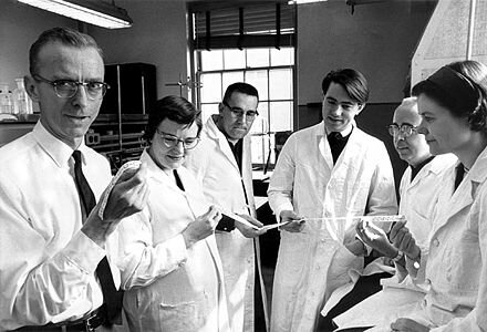 Francis Crick, Severo Ochoa, Har Gobind Khorana, Robert W. Holley y Marshall Warren Nirenberg
