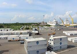 CRECIMIENTO DE LINEA DE CONTENEDORES