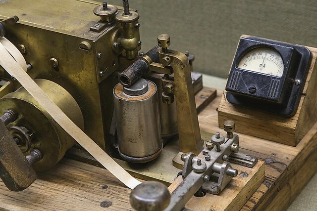 Earliest electromagnetic telegraph.