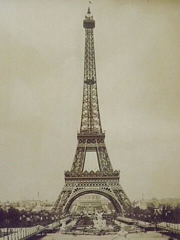The Eiffel Tower, a sample of the iron architecture of the s. XIX.