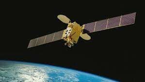 Primer satélite en órbita de telecomunicaciones
