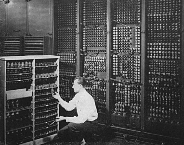 Primera generacion (1940-1952)