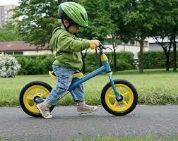 Amb 3-4 anys vaig começar a anar en bicicleta