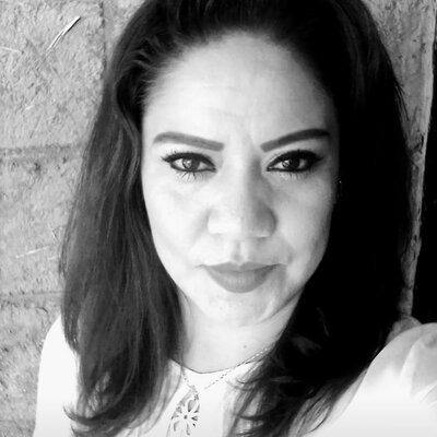 Timeline: Biografía como Estudiante Roberta Flores Paqui