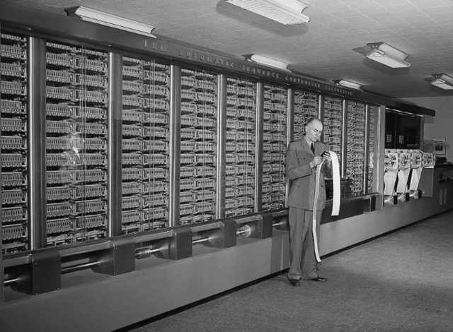 Howard Aiken&nbsp;y la Mark I