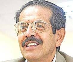 PALADINES, Carlos. Rutas al siglo XXI. Aproximaciones a /a historia de la educar el Ecuador, Quito, Santularia,