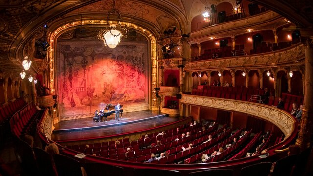 Transmisiones Comerciales