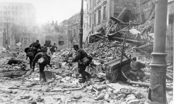 varsói felkelés leverése