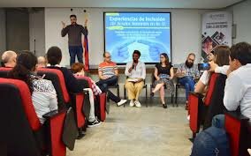 CREAR PROYECTOS PARA PERSONAS SORDAS