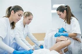 Auxiliar de enfermería.