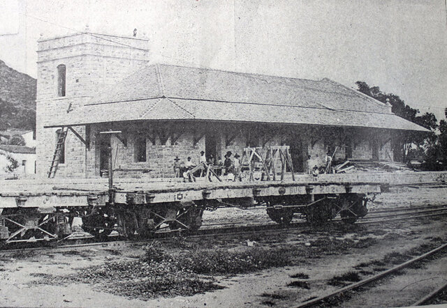 Díaz inaugura el tramo de vía férrea