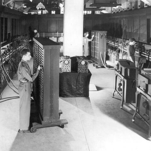 1946г - появление ЭВМ