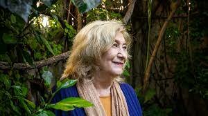 ANA MARÍA FERNANDEZ