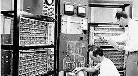 Timeline: Dispositivos mecánicos y electromecánicos de cálculo y datos de las 5 generaciones de computadoras.