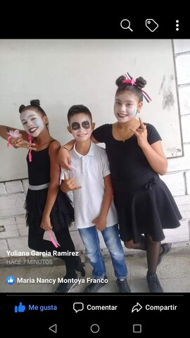 Participación en izada de bandera