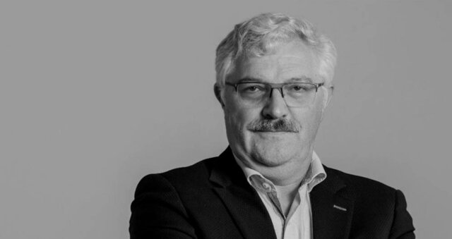 Julián de Zubiria (1956 – actualmente, Economista, educador y columnista colombiano)