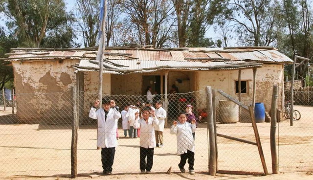 ESCUELA RURAL.
