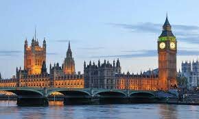 la Magna Carta de Juan Sin Tierra (Inglaterra 1215)