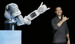 Asistente robótico humano