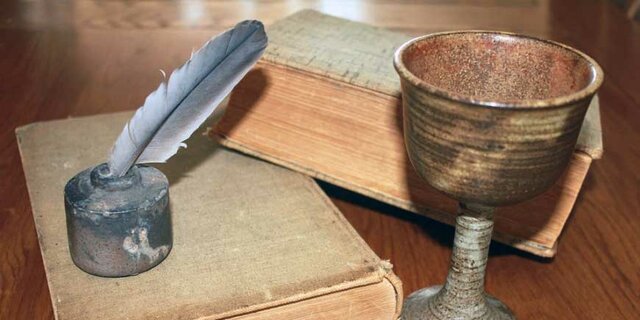 PRIMER USO (pluma y pergamino)