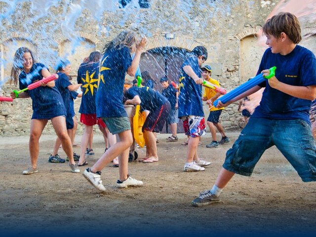 Primeres colònies d'estiu