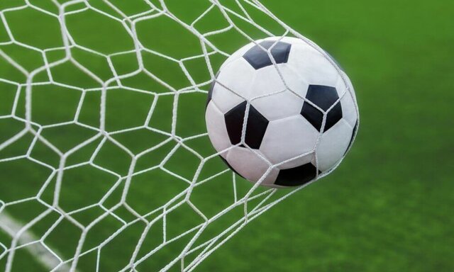 Primer gol amb un equip de futbol