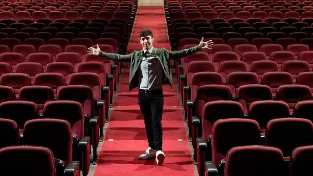 mago pop compra teatre Victòria (cultural)