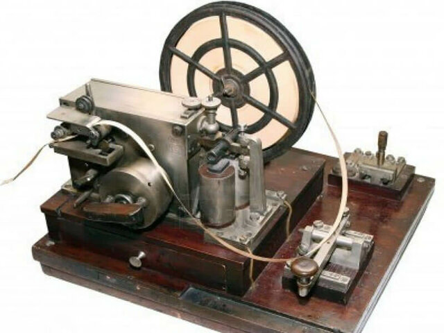 Telephone/ Alexander Graham Bell