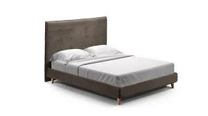 Deixo de dormir amb el meu germà.