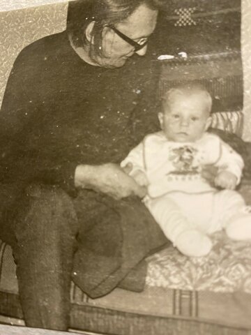 VANAISA HILLARI SÜNNIPÄEV