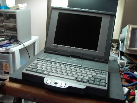 Primer ordenador portátil 386