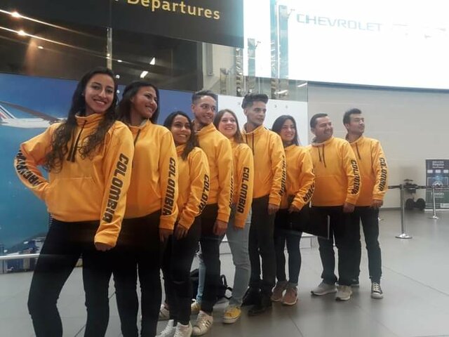 Viaje a representar el Pais