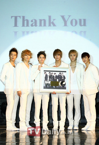 BEAST received the Golden Disk Award