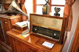 Primeras transmisiones de radio