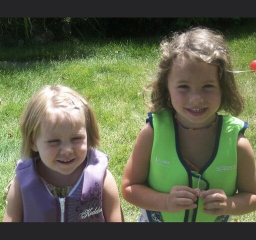 We Rented a Cottage with my Cousins