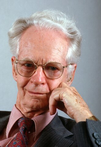 Burrhus Frederic Skinner (1904- 1990) Teoría conductual de la personalidad