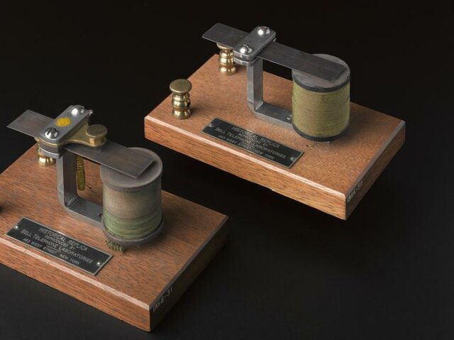 Alexander Graham Bell - telegraph