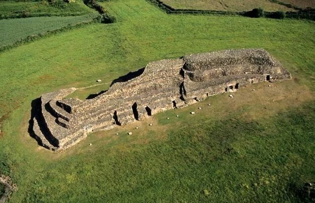 grand Cairn de Barnenez, FInistère
