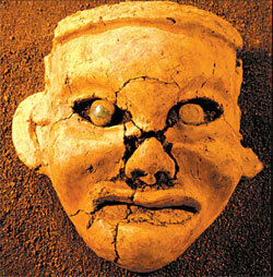 masque en terre cuite avec Jade, Niuheliang