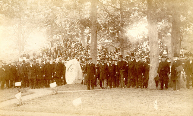 Canonicus Memorial, North Burial Ground