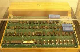 EL PRIMER ORDENADOR DE APPLE