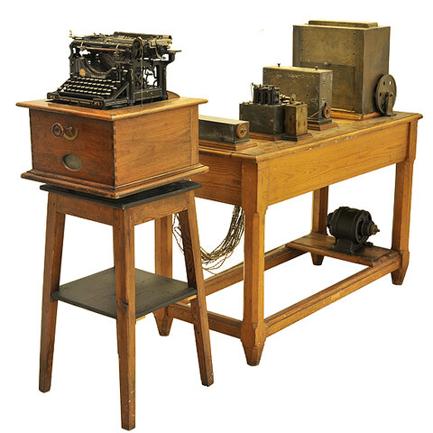 Leonardo Torres Quevedoconstruye suaritmómetro electromecánico, primera calculadora automática