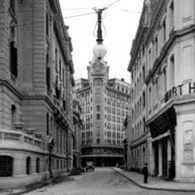 Timeline: Los primeros años de la electricidad en Chile (1883-1930)